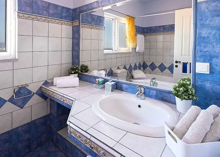 Nv Luxury Villa Kyparissia