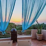 Nv Luxury Villa