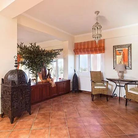 Nv Luxury Villa Kyparissia